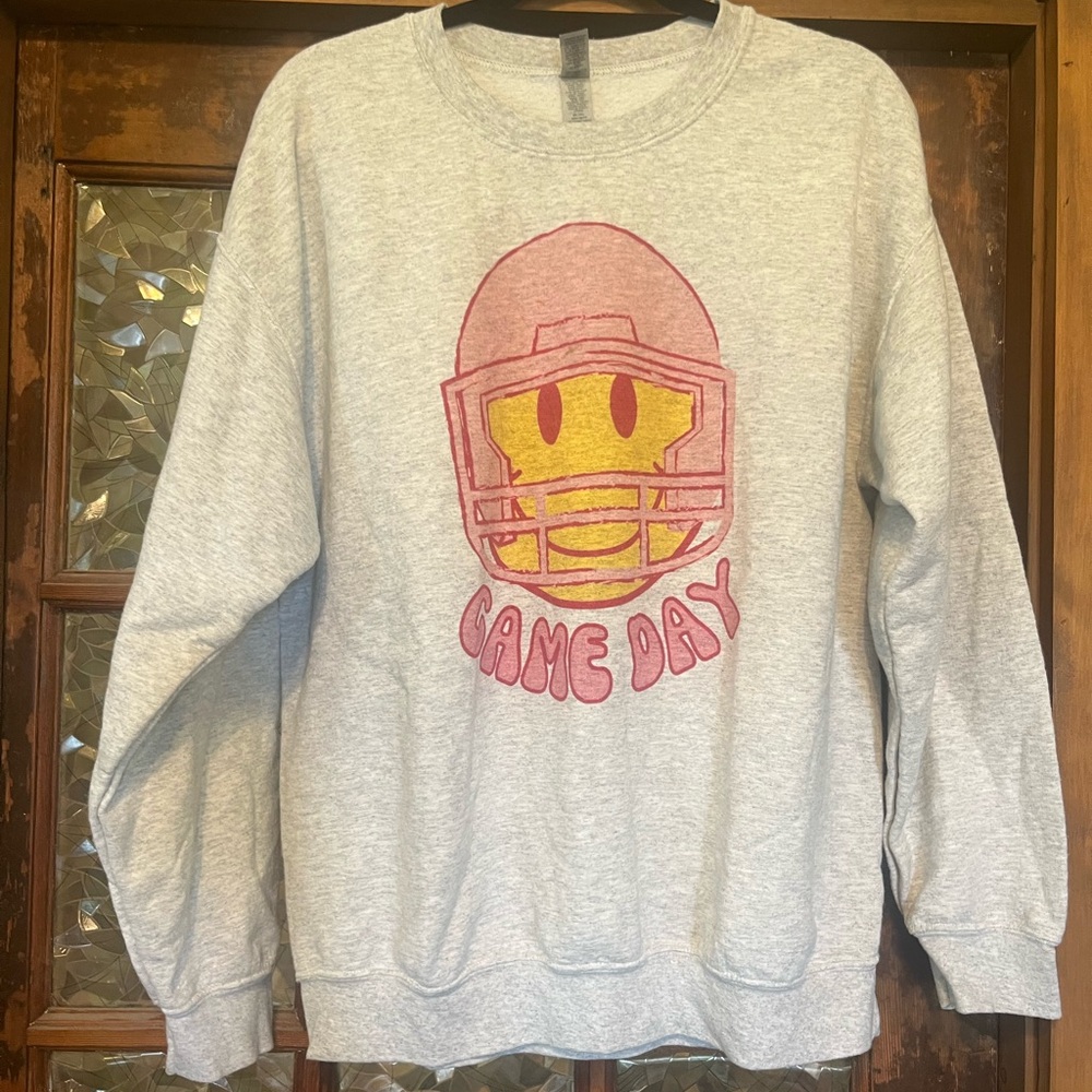 Gildan Gray Heavy Blend Sweatshirt